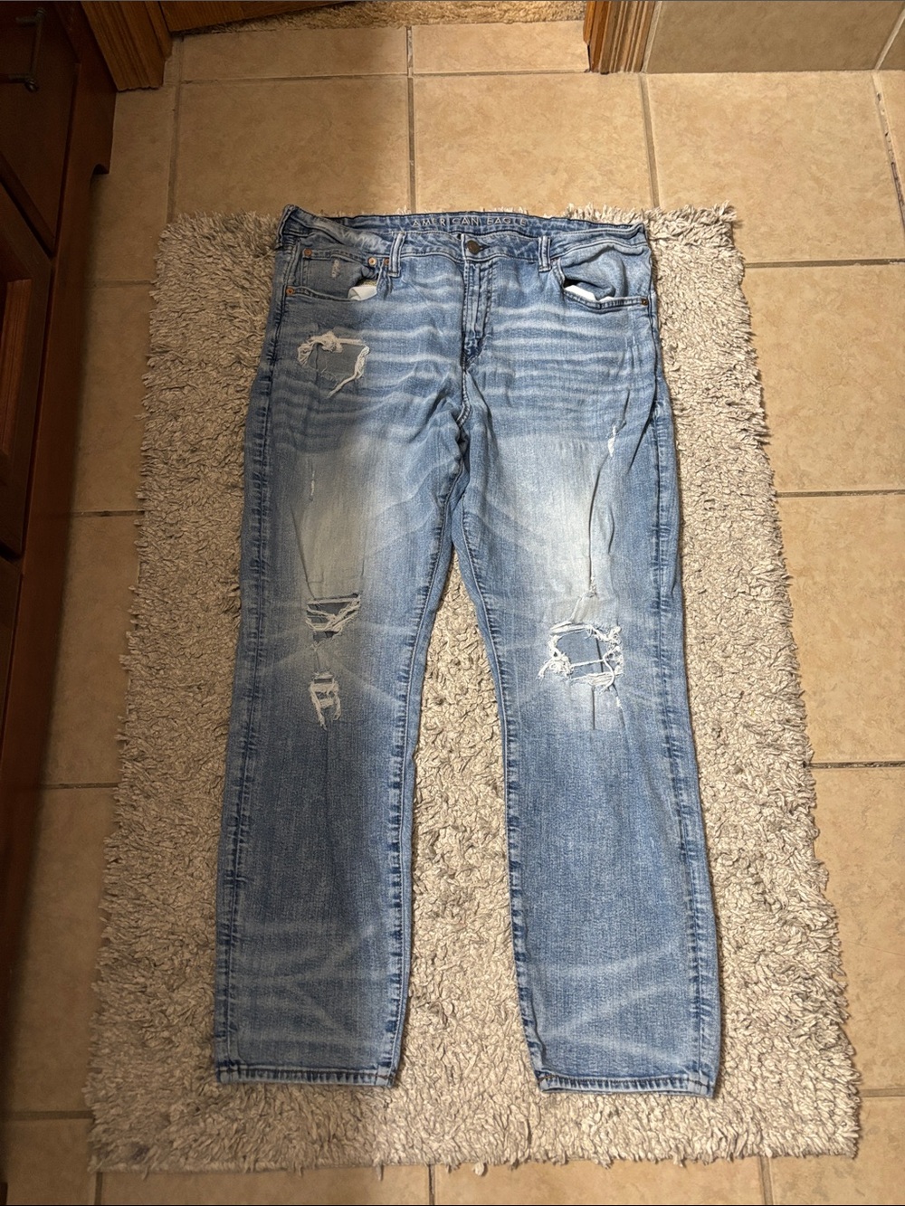 American Eagle Outfitters Light Blue Distressed Straight Jeans
